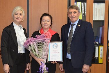 Отмечены лучшие публикации о современницах 